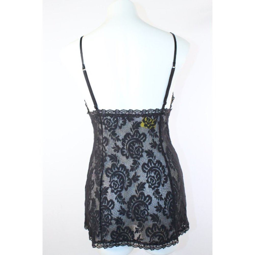 Victoria's Secret Lingerie - Medium_2